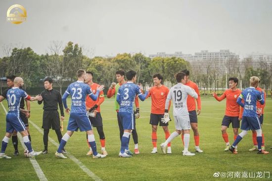 5月22日，科幻动作冒险巨制《变形金刚：超能勇士崛起》发布“变形出发”版预告，宇宙大帝席卷而来，派遣恐惧兽侵袭地球打响存亡之战，汽车人、巨无霸肩负世界最后希望，团结协作统一战线，竭尽所能各显神通，为守家园变形出发！危机绝境紧迫空前，冒险战斗刺激爆表，《变形金刚：超能勇士崛起》6月9日正式上映！《变形金刚：超能勇士崛起》将继续在银幕上拓展变形宇宙，塑造宏大的世界观，而其中的关键之一便是引入重磅角色“宇宙大帝”作为反派